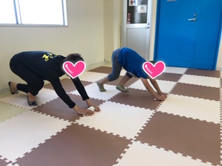 縄で運動しよう。
